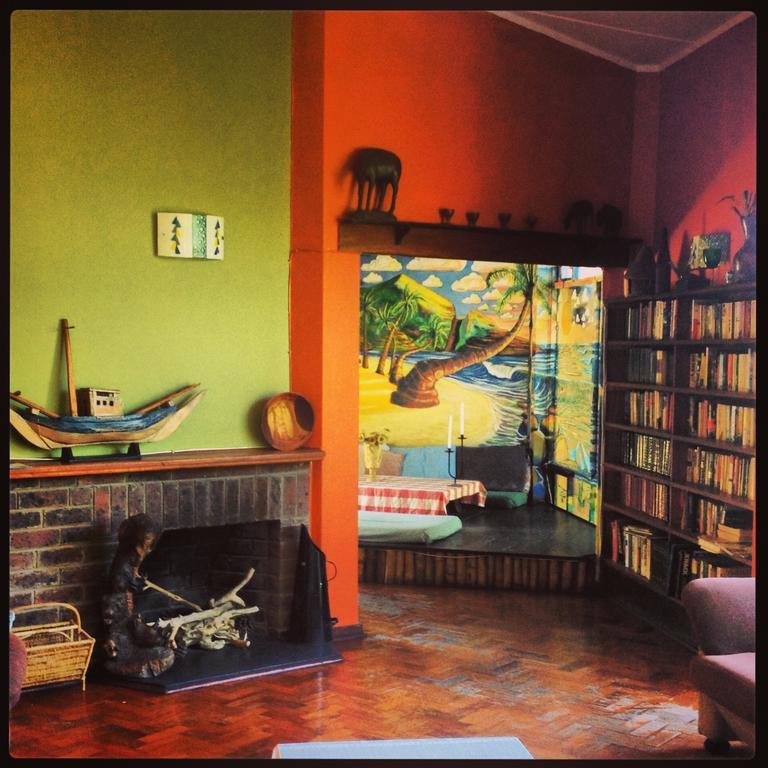 Jungle Monkey Backpackers Hostel Port Saint Johnʼs Kültér fotó
